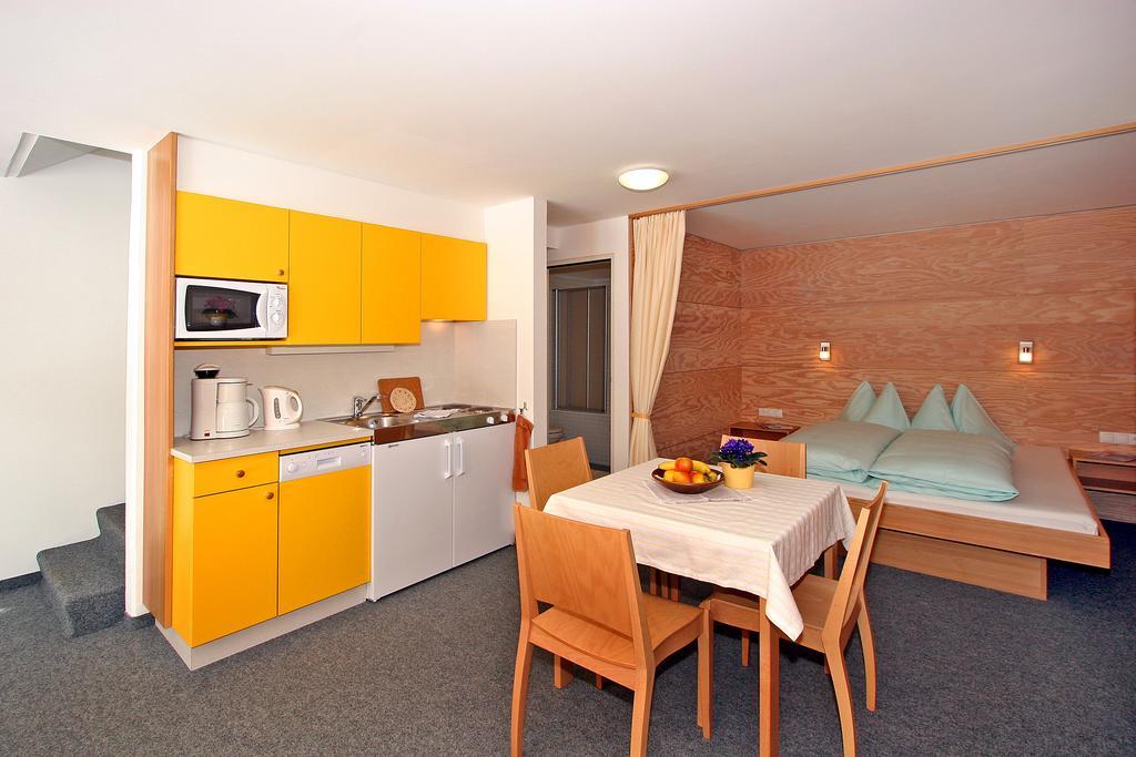 Ferienwohnungen Broser Obergurgl Kamer foto